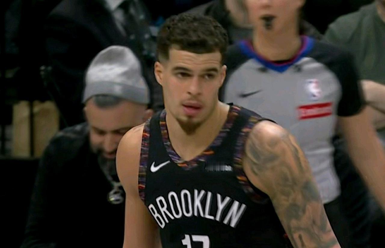 我强烈建议篮网交易波特！最近篮网一直赢球，严重影响篮网摆烂啊，今天篮网主场9