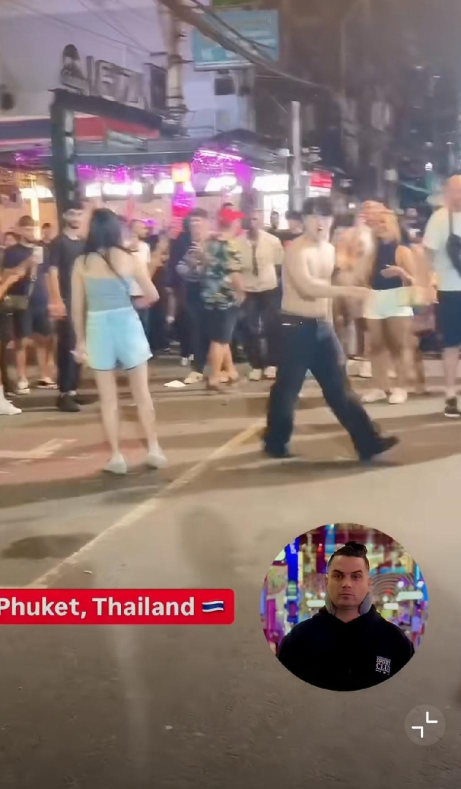一个喝了酒的韩国人在泰国普吉岛夜市撒酒疯，用英语大喊我是中国人…我真求求你了棒哥