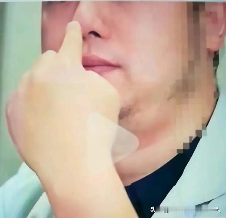 我有位在上海某山医院工作的全职医生亲戚，这段亲身经历特别有分享的价值！去年她在家