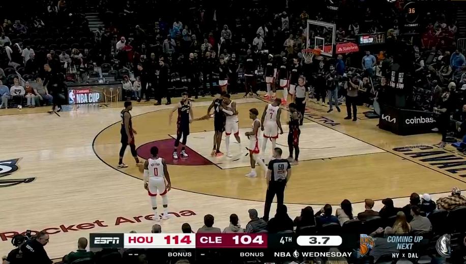 114-104，火箭顶住骑士的反扑取得五连胜。申京28+10+7，杜兰特20分，