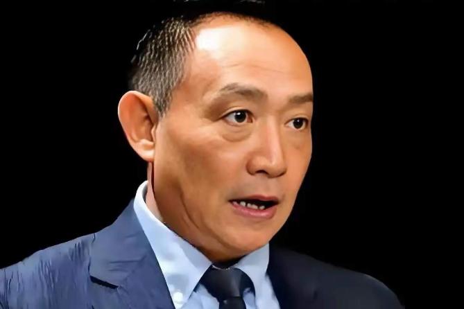 卢麒元说：最狠的间谍，不偷你的情报，也不策反你的人，就像有人进了你家，不偷钱不抢