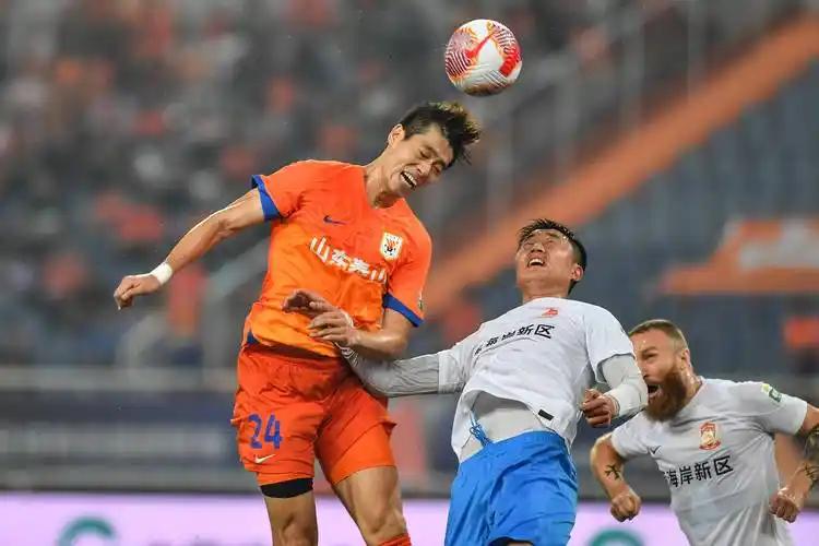 中超这不刚踢完两轮嘛，大伙儿都在琢磨，各队到底啥水平？其实看一张表就够了——哪个