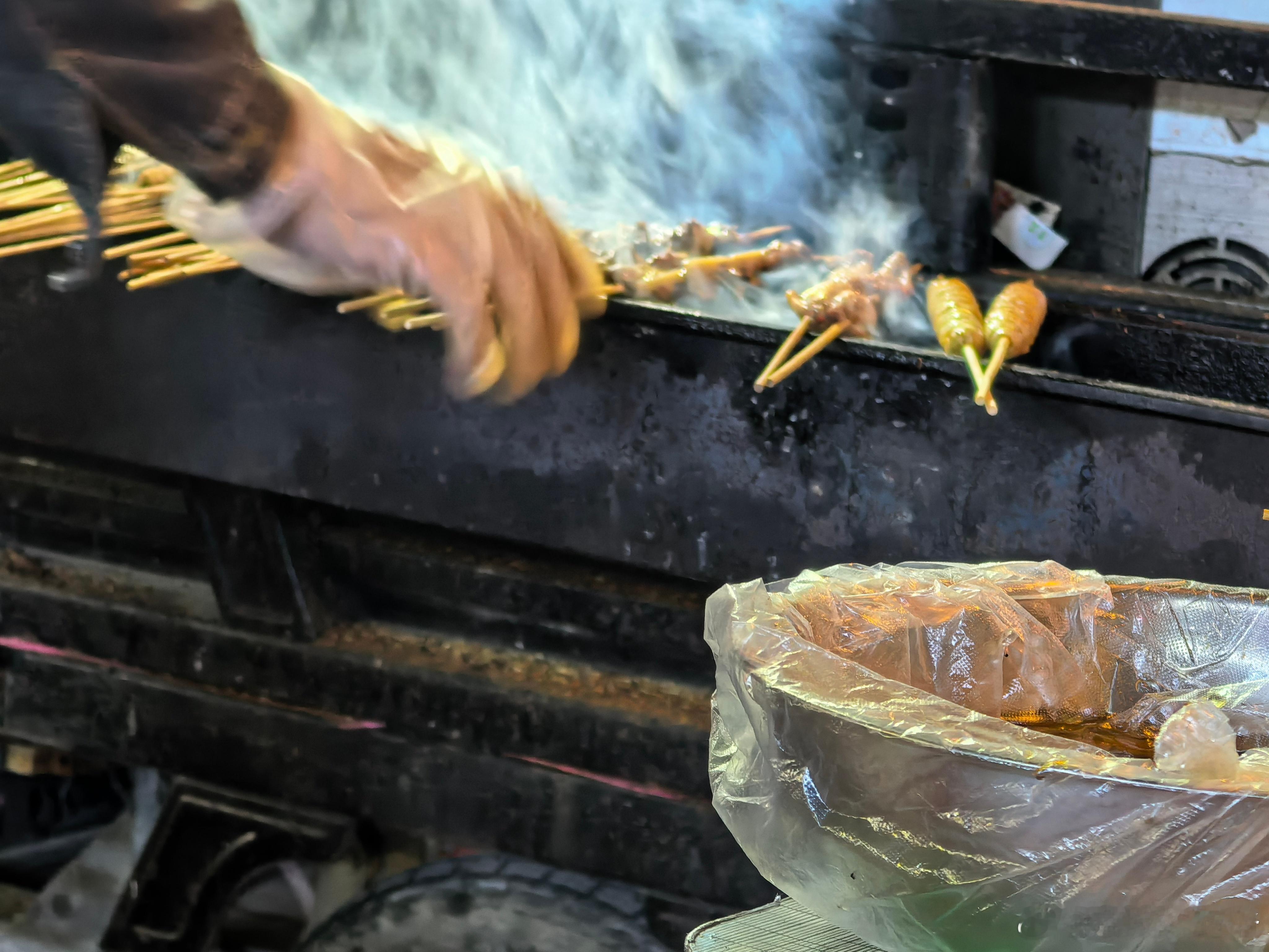 还是路边摊吃着香，烤的那些都是我的