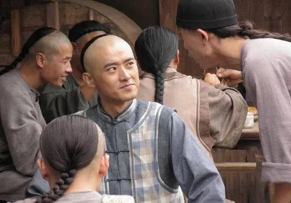 听说过斗牛、斗鸡、斗蟋蟀，但您是否听说过“斗诗”呢？在清朝雍正、乾隆年间，就有这