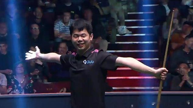 袁思俊范争一双星闪耀北京时间12月13日晚，2025年斯诺克单局限时赛16强争