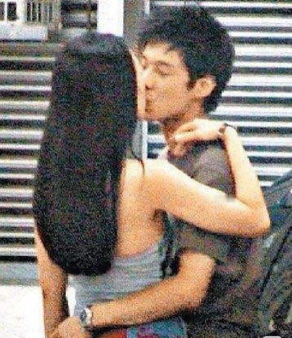 这两张图真的是我心目中娱乐圈情侣天花板