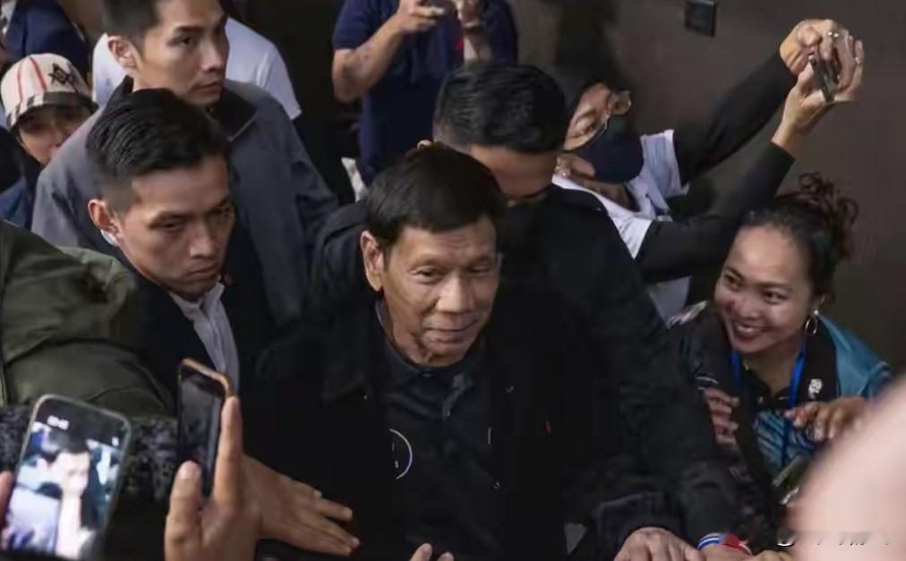 4月28号前后，也就是这几天后，菲律宾总统小马科斯将迎来终局胜利？父陷囹圄女遭弹