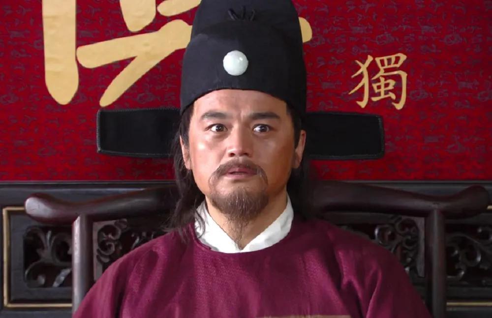 今日话题：朱元璋这么看好胡惟庸，为何最后却被废了？？？网友甲：据说是朱元璋想