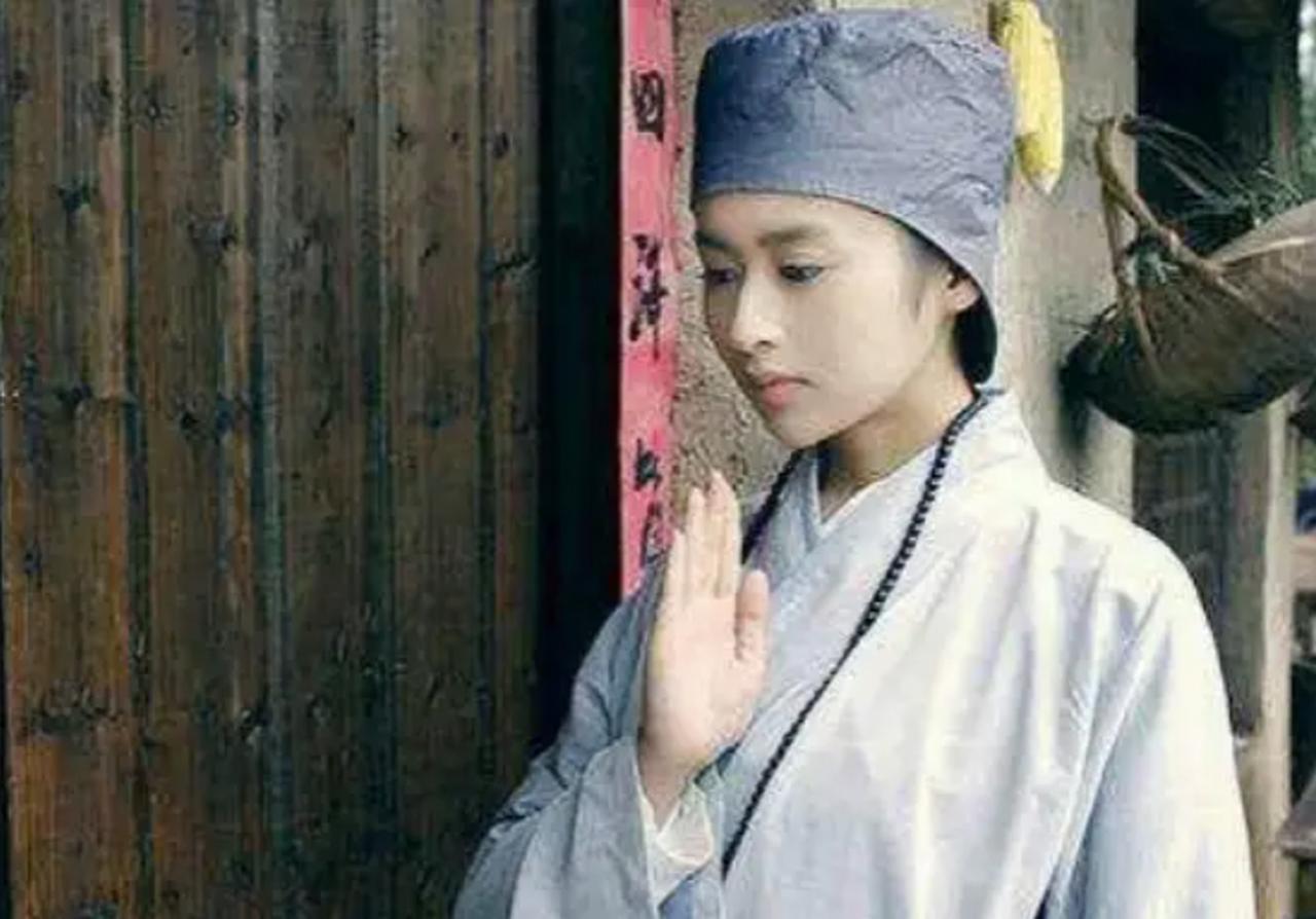 朱棣杀方孝孺十族眼都不眨，却拿这个女人一点办法都没有，他的小姨子徐妙锦。朱棣