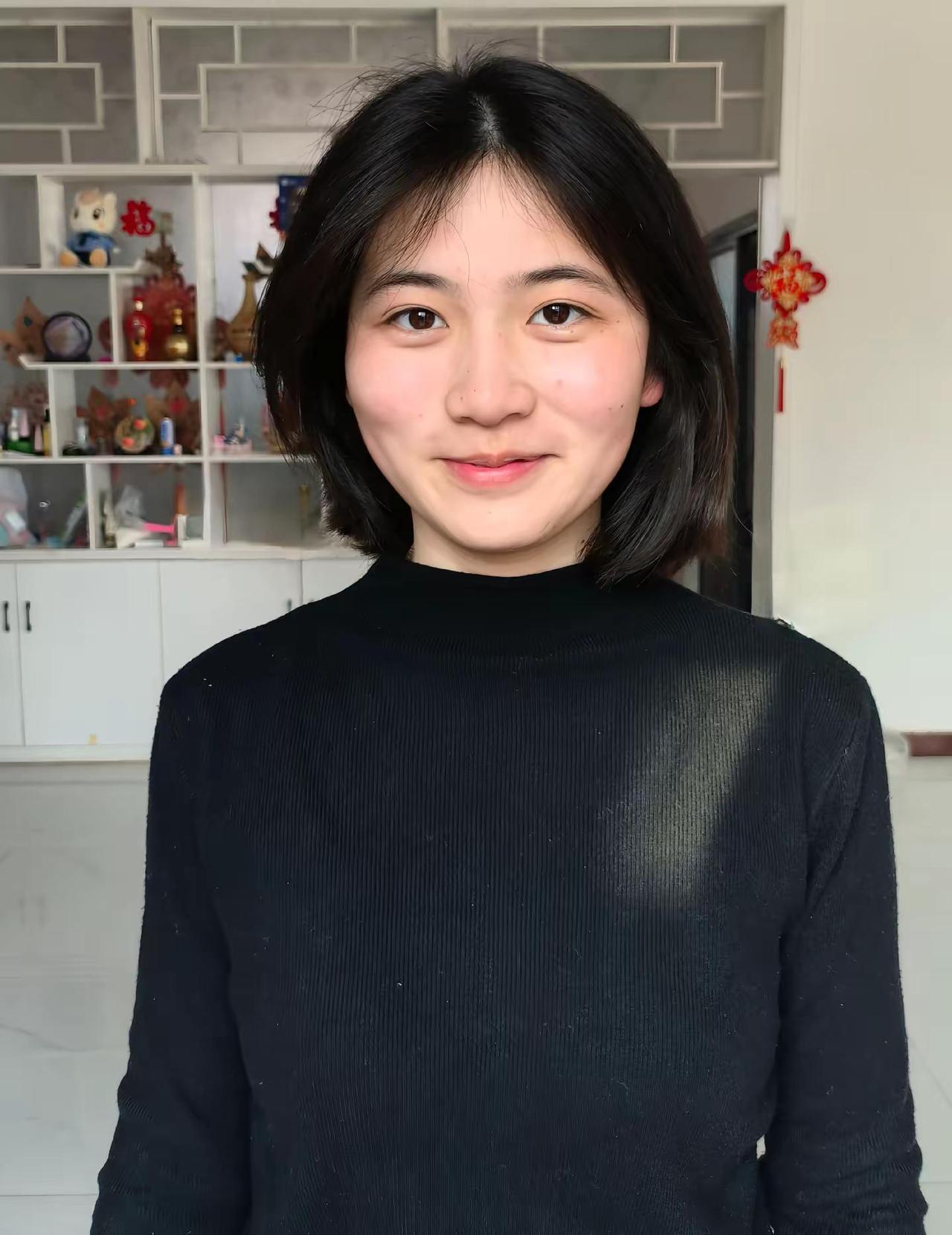 千人千面我有我的每亿面。不止一面素颜硬照短发