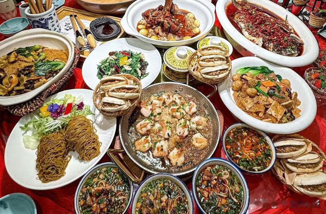 有什么好的西北菜饭店推荐吗?绝对是宝藏餐饮！西安艳阳天西府饭店保留了近200个地