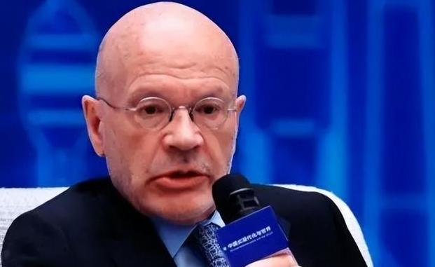 为什么西方国家都不喜欢中国？英国专家：中国有一个“老问题”为什么西方媒体天天