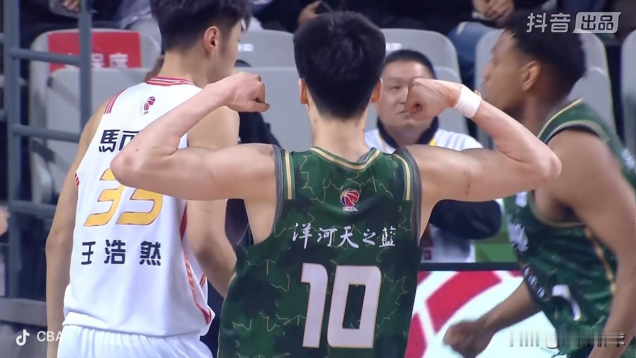 这才叫燃尽了！南京同曦主场鏖战双加时126:123拿下深圳男篮，南京郭昊文46分