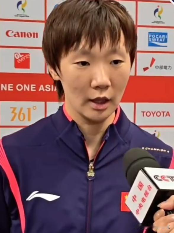 王曼昱为什么能3:2拿下张本美和？鳗鱼采访时说透露，原来有莎莎的功劳！鳗鱼说