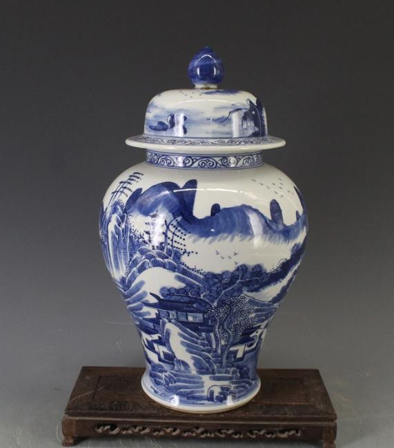 2014年山东邹城的薛大爷价值100万的瓷罐，竟然被专家估价500块！气的他当场