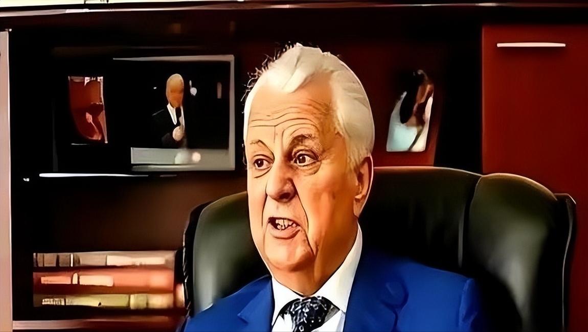 一群乌克兰顶级专家，在中国采访的镜头前，突然就集体失控了。青岛一间普通的会议