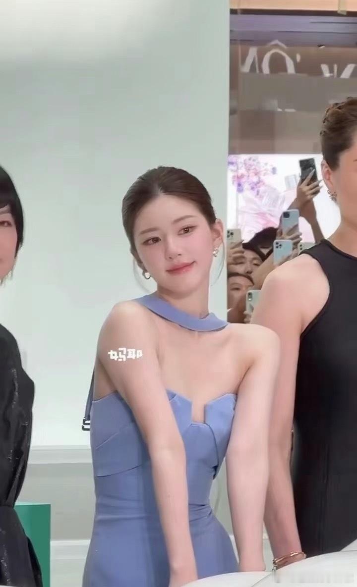 赵露思最佳造型，谁还说她不漂亮🤔​​​