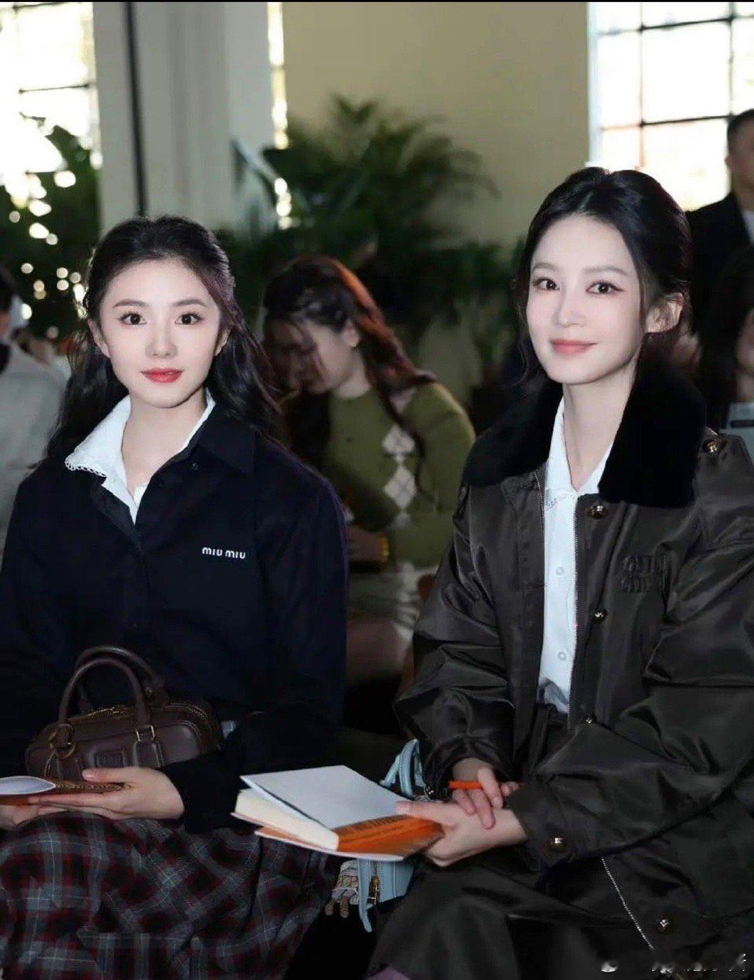 李沁、刘浩存出席MiuMiu活动，第一眼看到谁
