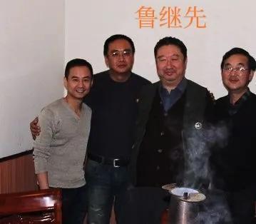 老戏骨鲁继先晚年，一张珍贵的留影，他德艺双馨，曾在荧幕上塑造多个角色，令人印象深