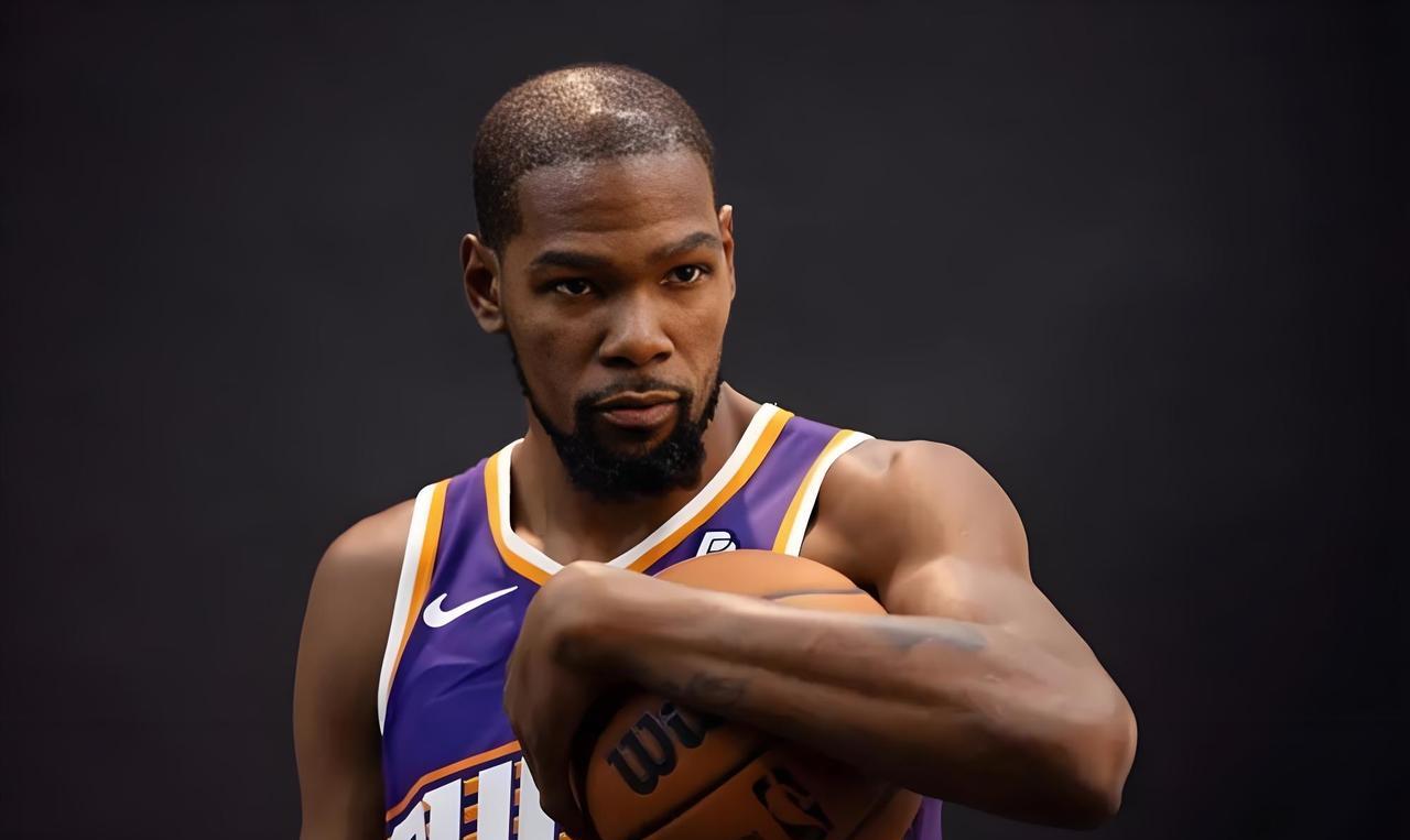 NBA2K26炸裂名单！国际队VS美国队巅峰对决，40岁詹皇96分领衔，约基奇字母哥双98称王！