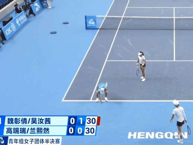 哈哈哈，这就对了。小强也来看比赛