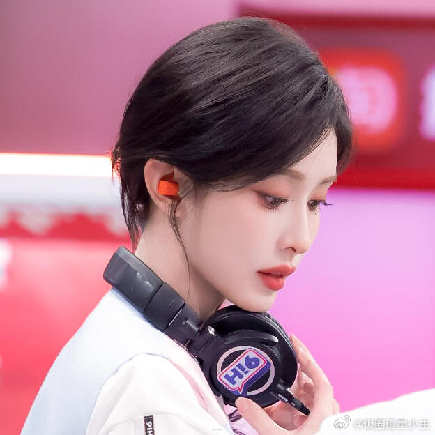 孟子义出发好六录制看到孟子义出发好六录制的消息，就知道周末有盼头了，她那种天然
