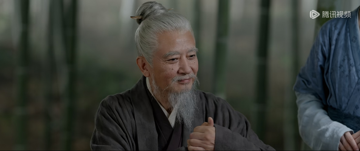 梨：这位是朱夫子仪：不一定梨：这位是我外祖父仪：外祖父白鹿叶璃。白鹿莫离