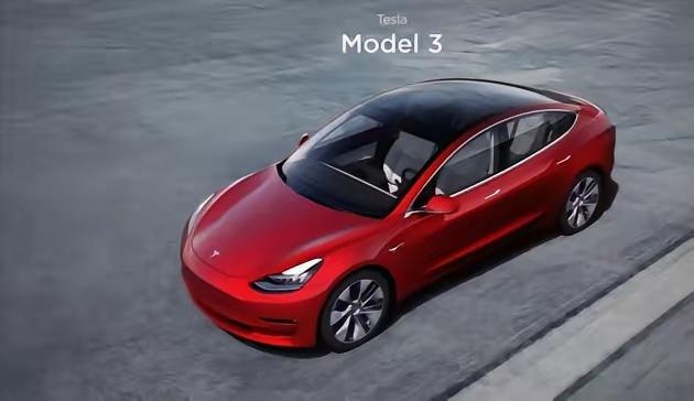 杭州这位女士的遭遇，看得人血压飙升。四年前花32万买的特斯拉Model3，