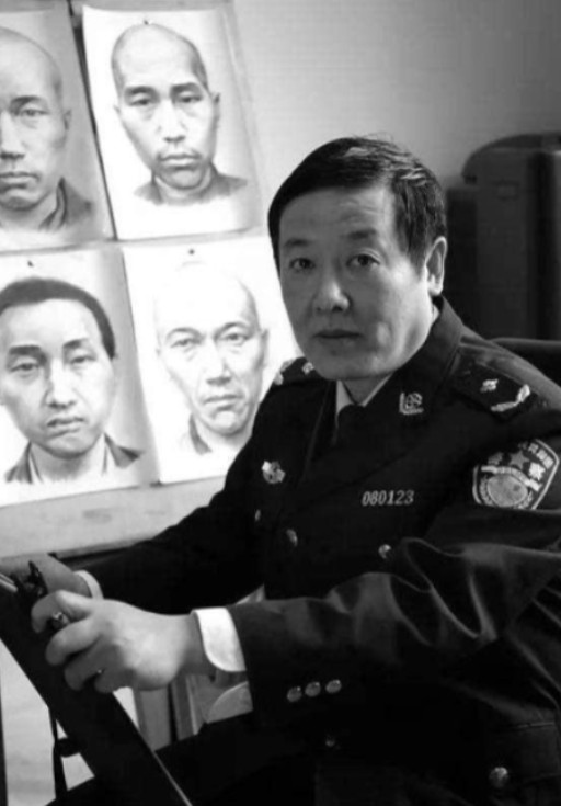 1994年，北京发生了一系列离奇的“飞贼”入室盗窃案：短短数月，一个被传得神乎其