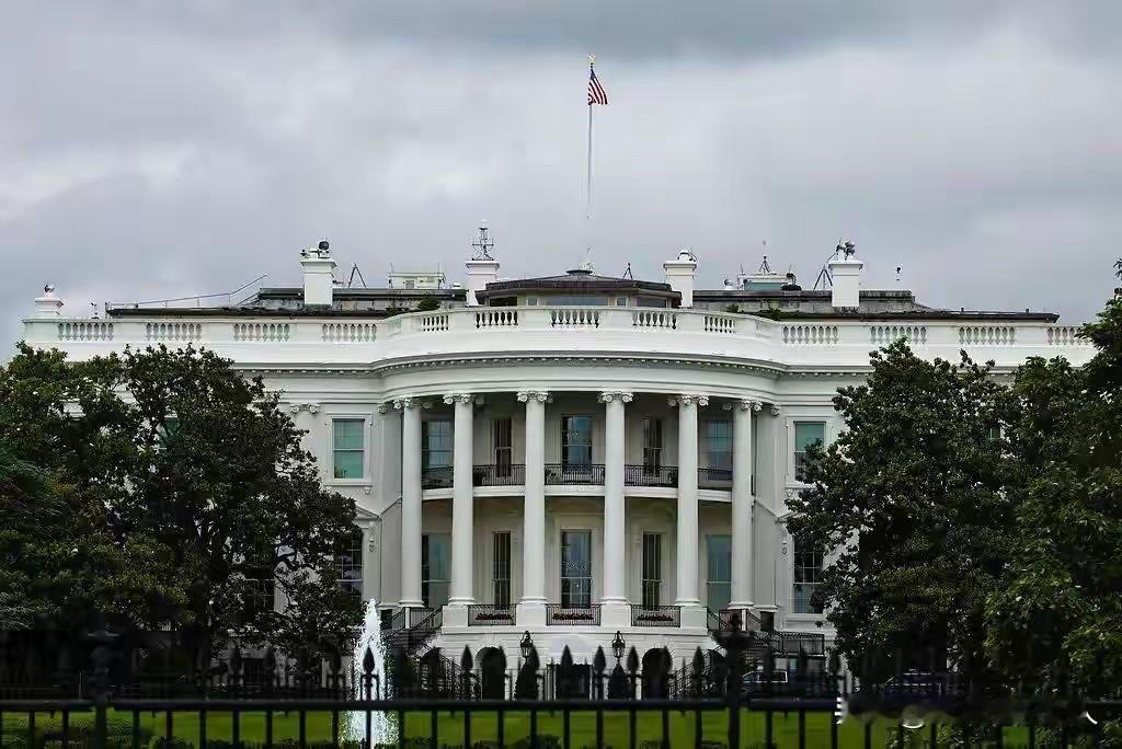 又黄了?!美参议院将第13次拨款法案表决又没通过,政府继续停摆中,当然,奇了怪