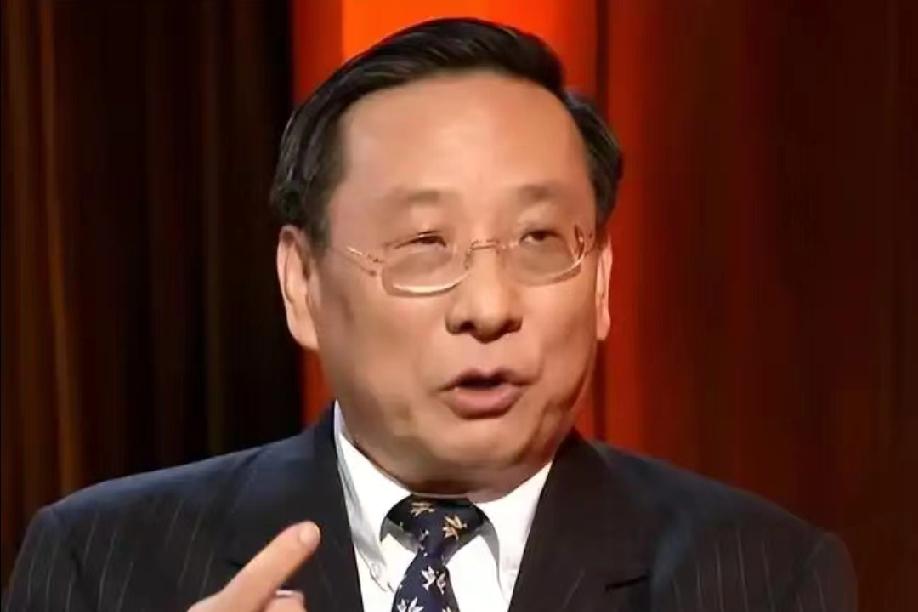 12月31日，高志凯在节目中说:“东部战区围岛实弹军演意义非凡，直接剑指台独分子