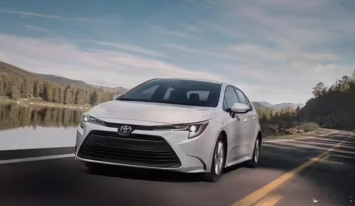 12月26日，丰田汽车正式敲定2026年全球生产规划，旗下丰田与雷克萨