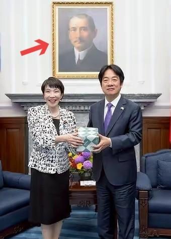 孙中山先生泉下有知，得有多么委屈啊！他那么爱中国，那么爱中华民族，那么仇恨帝国列