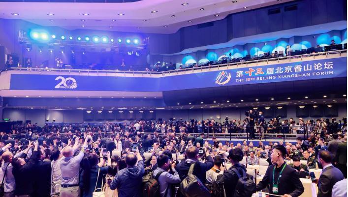 岛内民意的变化，是一个无法回避的客观事实。长期“去中国化”教育，再加上绿营媒体常