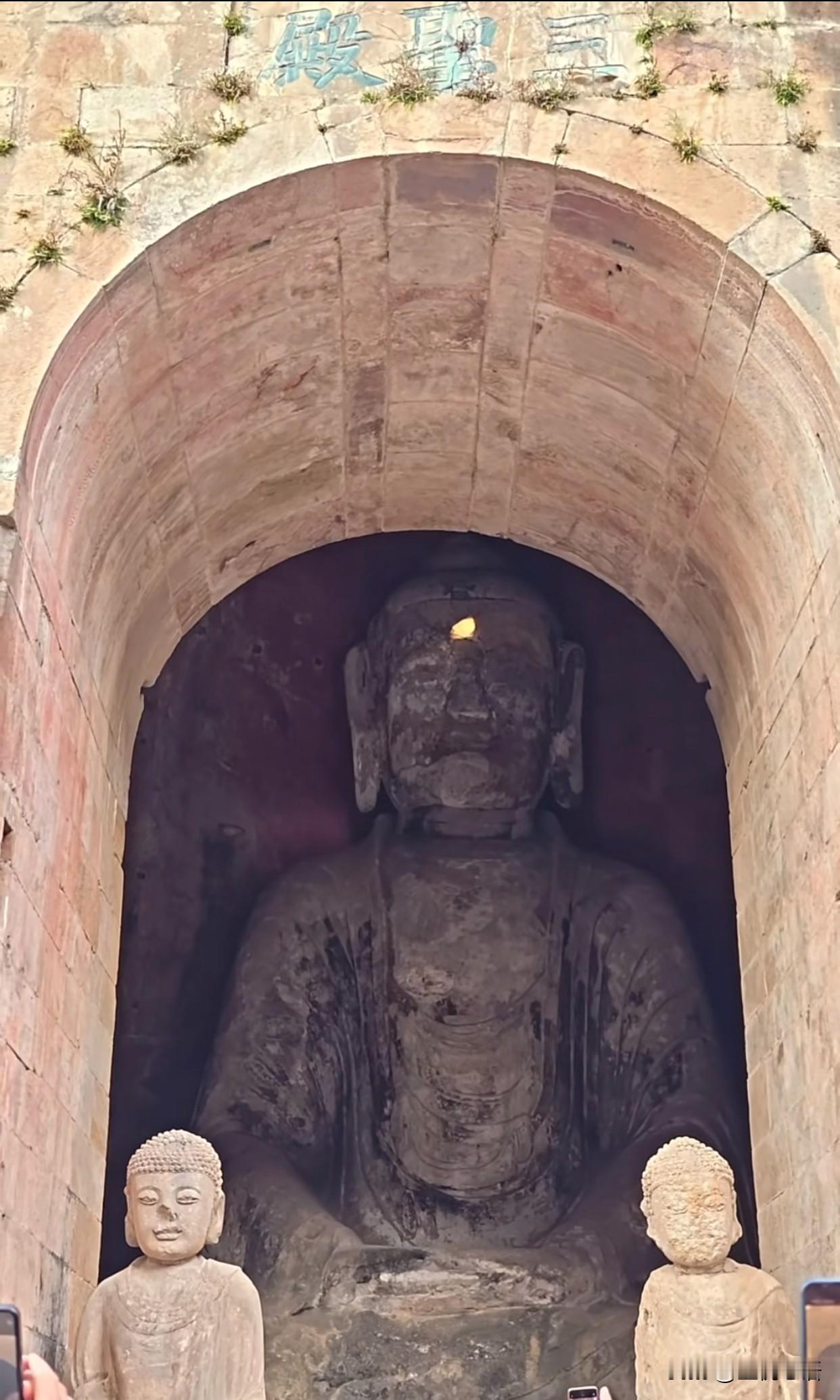 突然发现改变自己，就差捅破一层窗户纸！最近突然想通一个事儿，改变真没那么