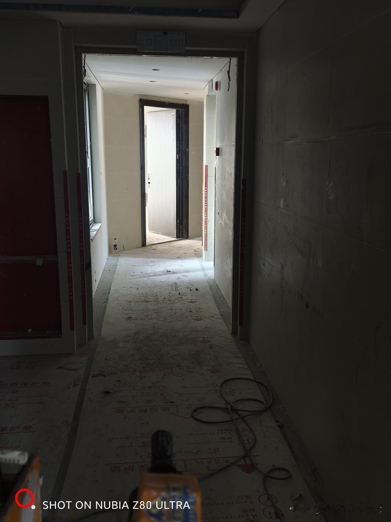 中建的罚款有多离谱？中建科工清远工地，住宿舍全部是usb插口，一个晚上手机都充不