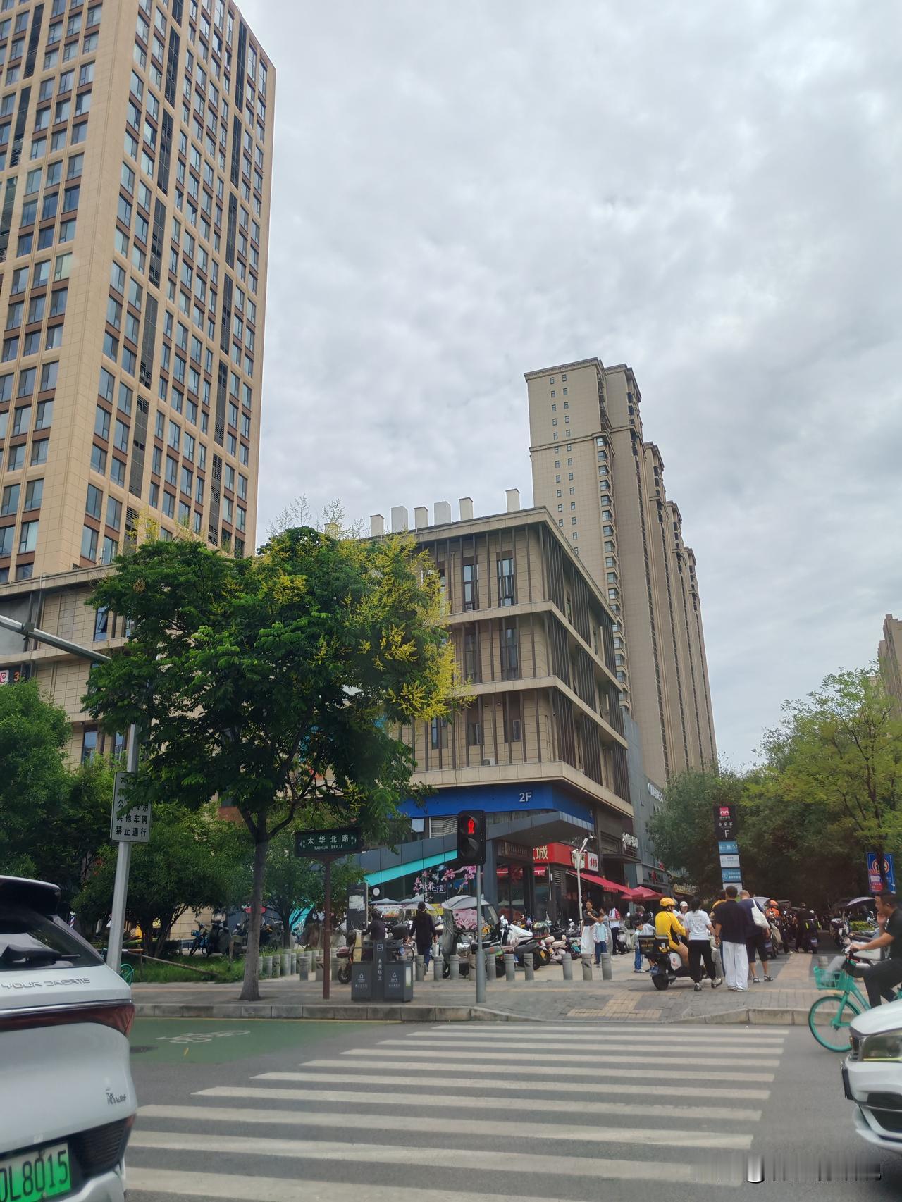 昨天去看了一套二手房，惊出一身冷汗我老公的外甥是今年的大学毕业生，在西安找到了