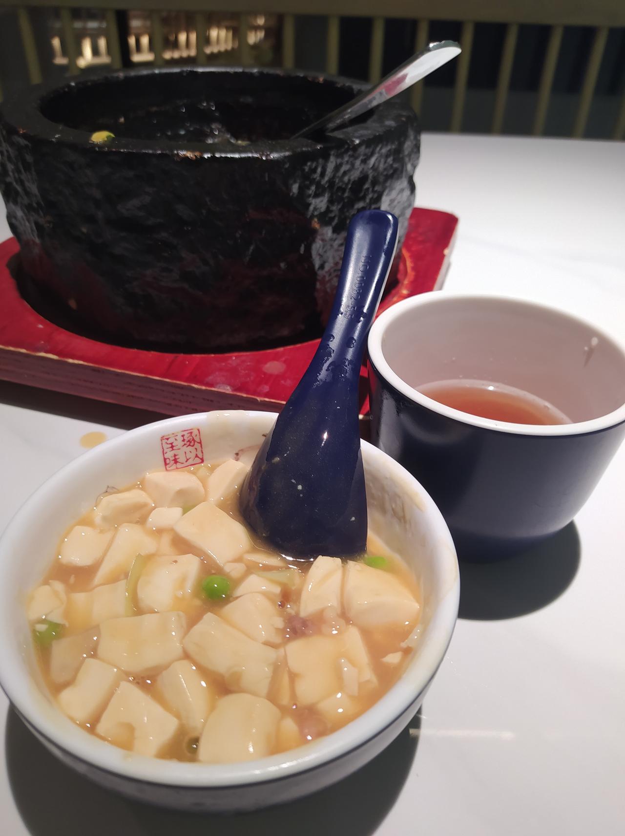 我很怀念30元的素食自助餐，几十个菜。