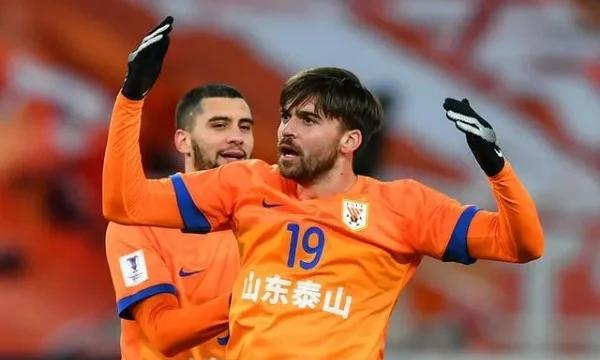 泽卡牛逼！6-0大于6-1鲁能队终于复仇国安了！还发六一儿童节么？6-0什么节？