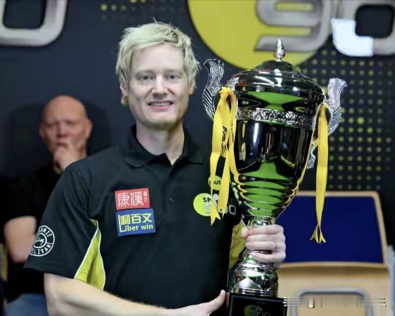 退赛的高手可以凑成一桌麻将了！斯诺克苏格兰公开赛前有奥沙利文、丁俊晖、特鲁姆普