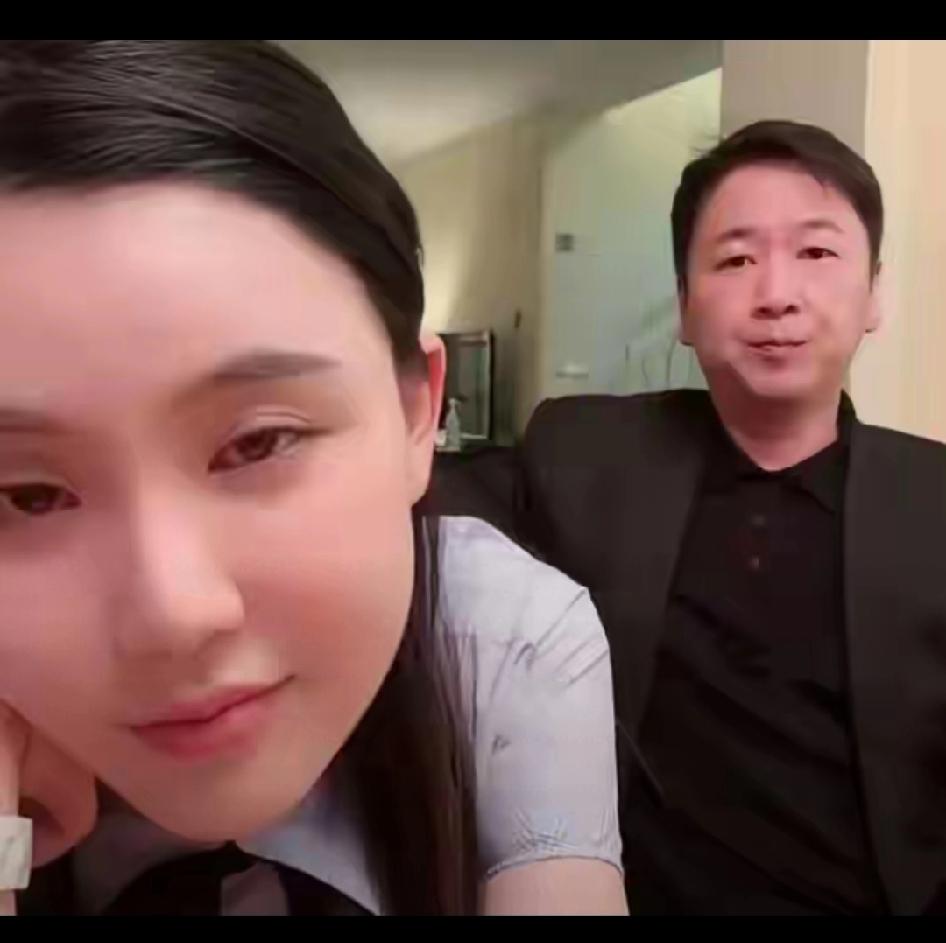 偷鸡不成蚀把米！以为能毁掉杨钰莹，没成想自己先被扒个底朝天杨钰莹和赖文峰的旧