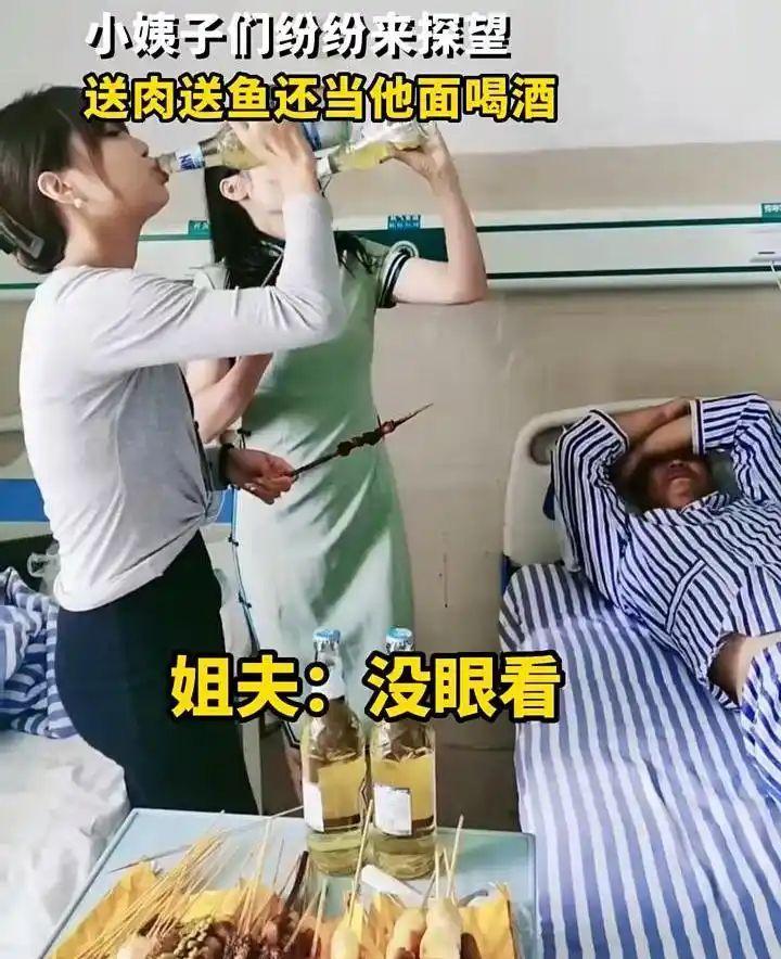 江苏有对夫妻发生口角，矛盾升级至肢体冲突，男方率先动手。没想到妻子常年修习泰拳、
