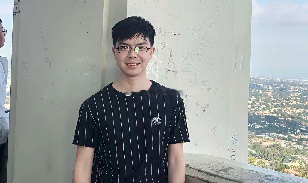 弃华为201万年薪，32岁网红120天掌舵448亿A股32岁