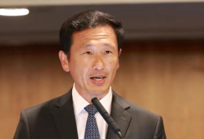 果然新加坡跳了出来，9日，新加坡部长王乙康直接公开谈及了台湾问题，他表示，如果台