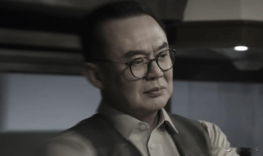 直到李槿要灭口才看懂陈理阳最狠的全盘布局《迷墙》这部剧看到最后，全剧最隐忍、最