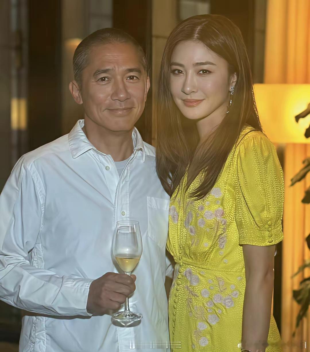 听说这女人已经50了，可是这明明是两代人啊​​​的感觉啊。​​​
