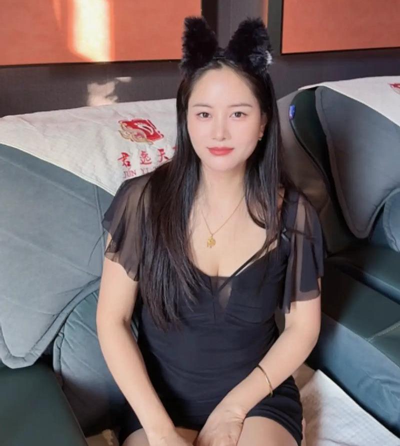奉劝大家一句，未来五年不管多忙，都要死死守住这五张嘴。1，早餐店的肉包子，