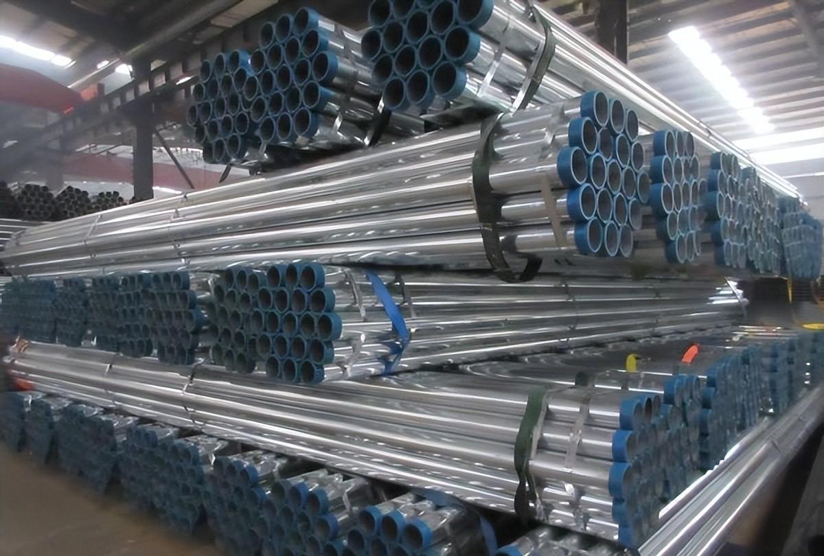 作为在重工圈摸爬滚打几十年的老家伙，看到"28万一吨的进口管子价格直接崩盘”这