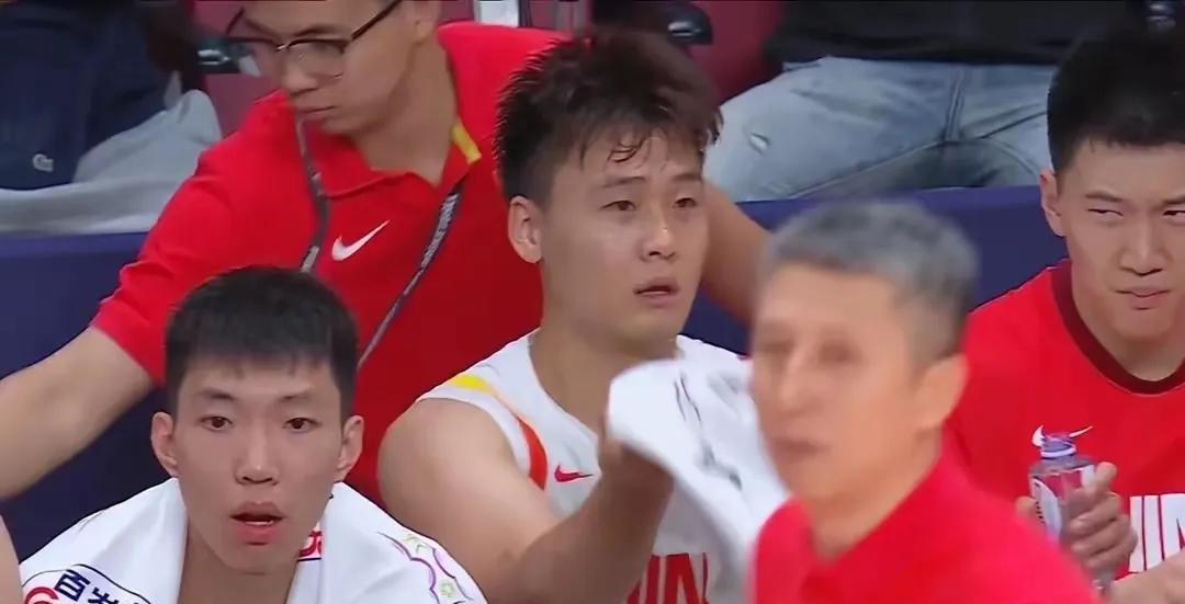 中国男篮93：88沙特男篮，本场比赛4大不可思议，3个不争的事实！干儿子上场时