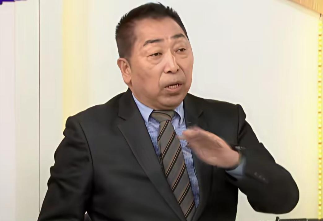 台湾名嘴唐湘龙说:中国和美国基本上是地球的两面，直线距离约一万四千公里。现在如果